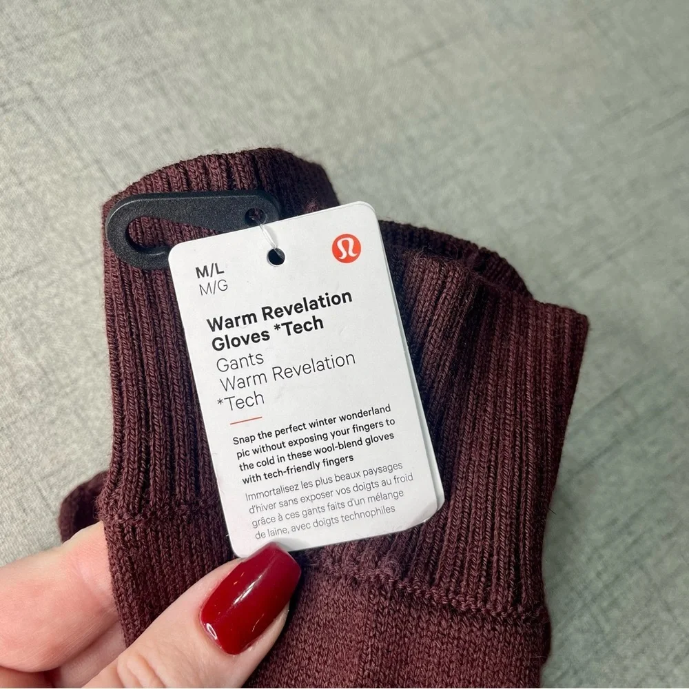 Lululemon Warm Revelation Merino Wool Tech Gloves Cassis Nwt
